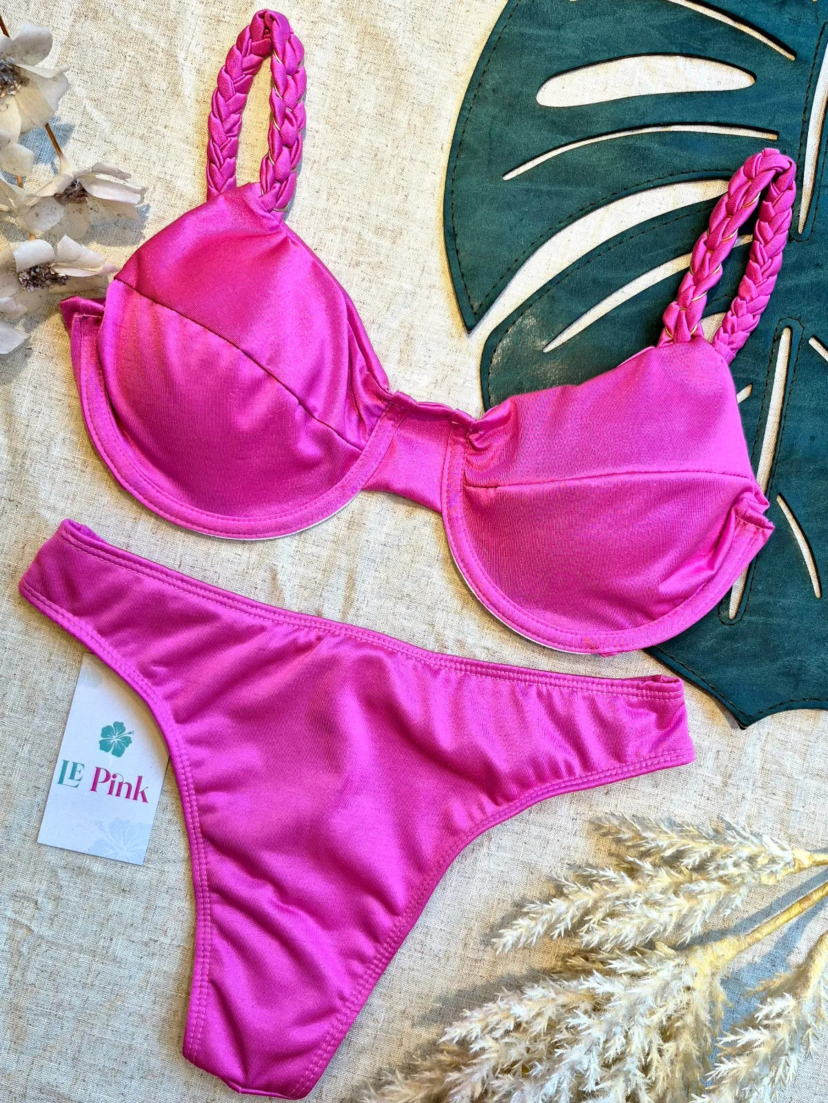 Biquíni Estruturado com Aro e Alças Trançadas em Suplex Premium – Le Pink