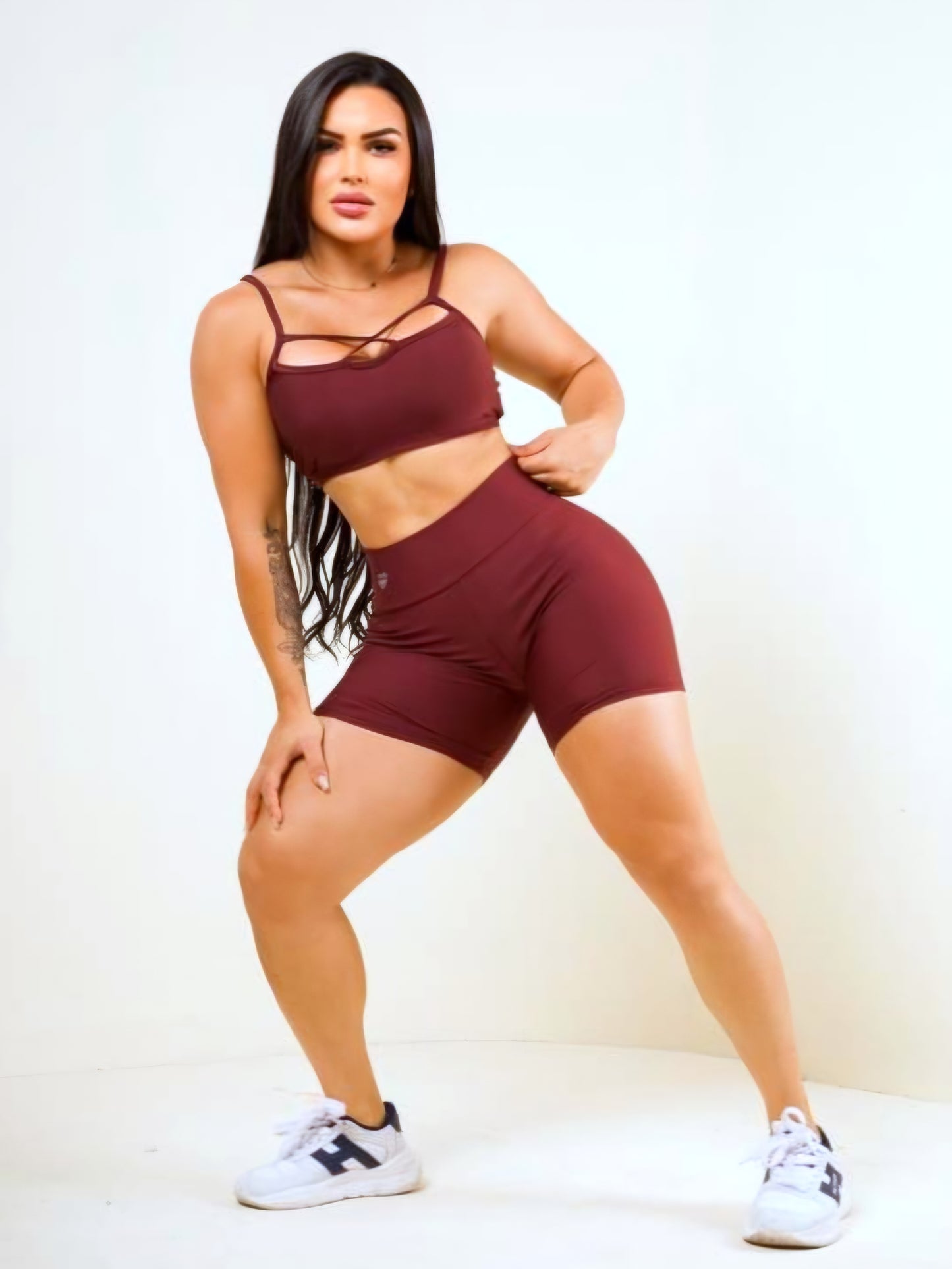 Conjunto Fitness Short Cintura Alta e Top com Tiras Frontais de Alta Compressão – Le Pink