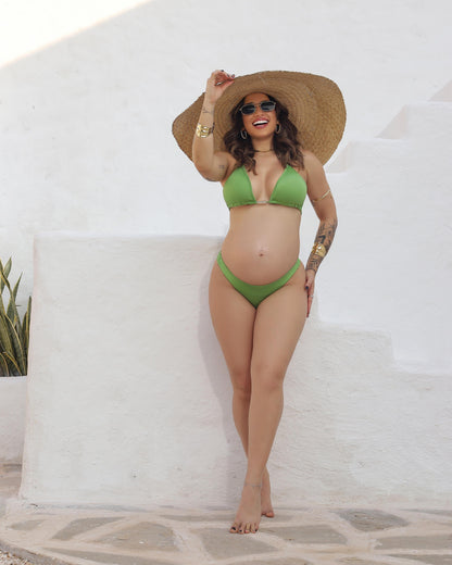 Biquíni Cortininha com Tanga e Detalhe Dourado – Noronha Le Pink