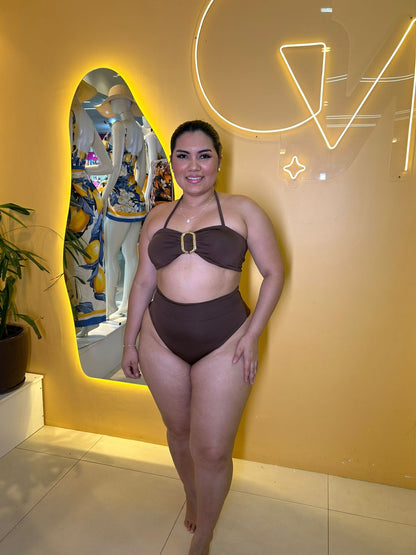 Biquíni Ludi Top Meia-Taça com Argola Dourada e Calcinha Hot Pant