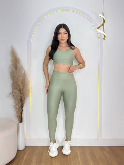 Conjunto Fitness Legging e Top Alça Básico de Alta Compressão